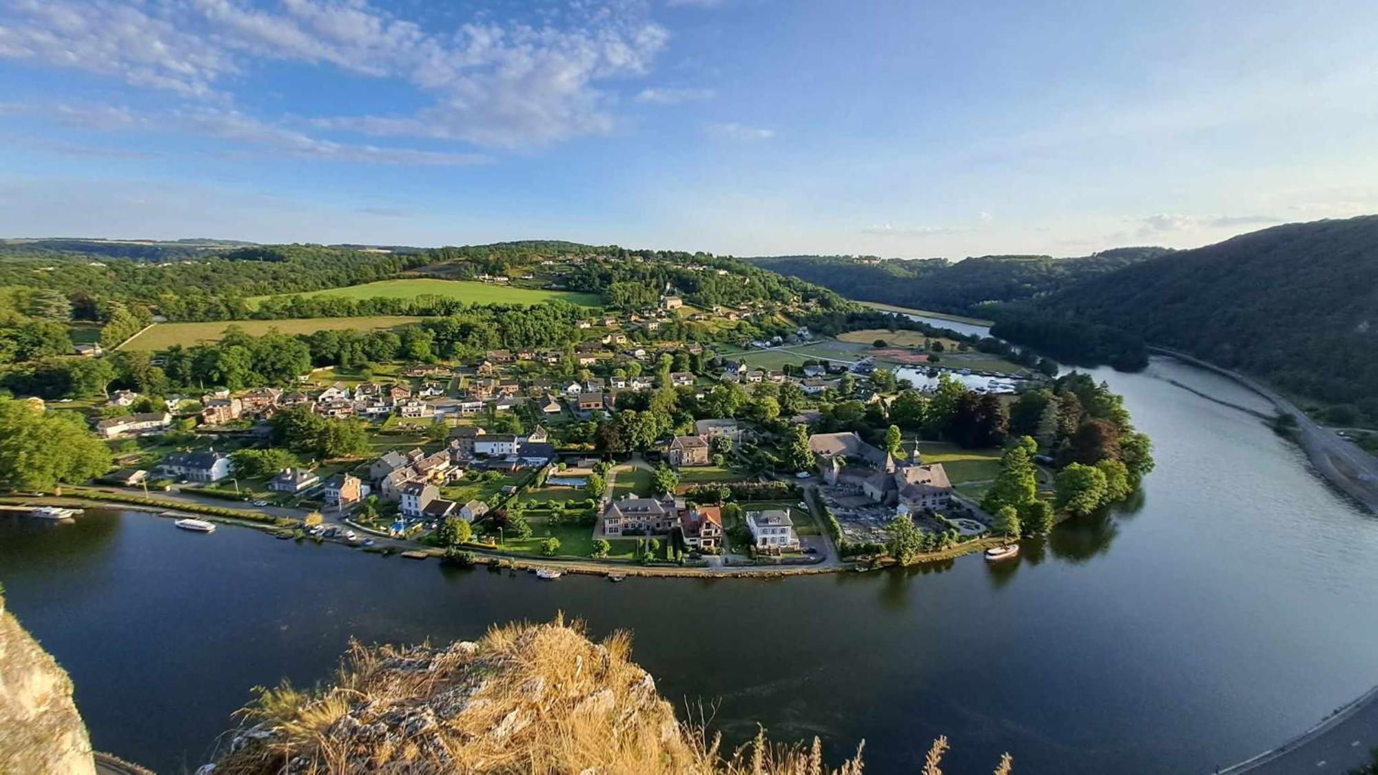 Gite Rural "L'Anseromia" Динант Екстериор снимка